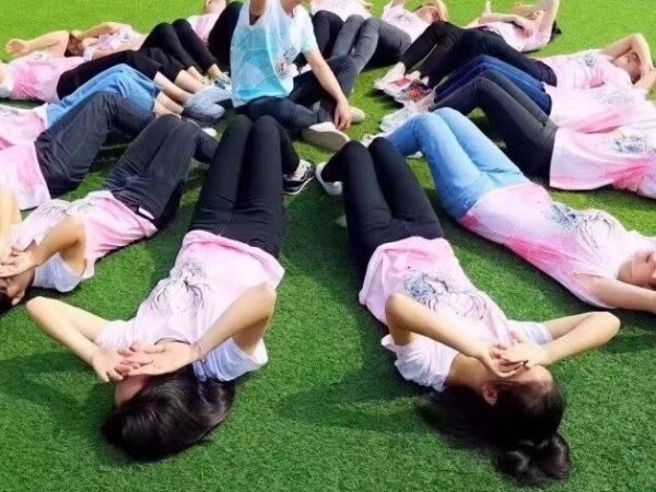 大學班服訂做方案